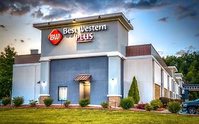 Best Western Plus Yadkin Valley Inn & Suites